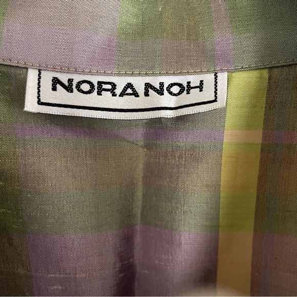 Nora Noh Wrap Top - Picture 4 of 8